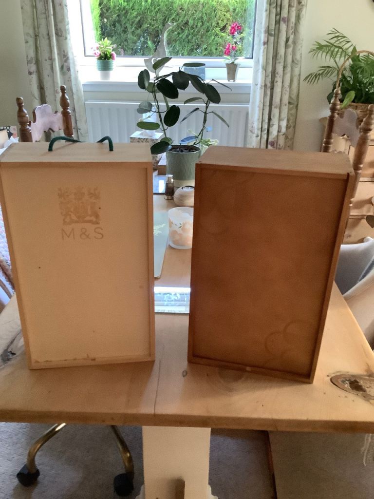Wooden wine boxes