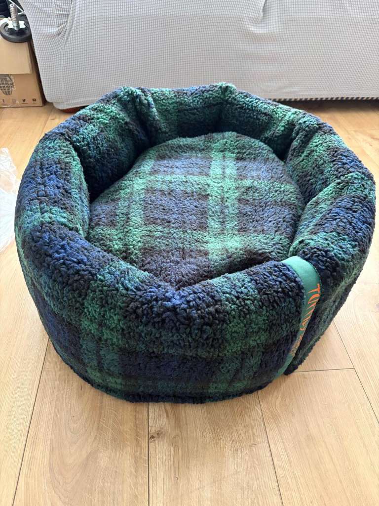 Tuffies Dog Nest with luxury fleece cover and washable dog cover