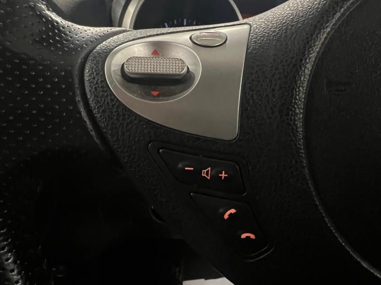 2012 Nissan Juke 1.6 Acenta Premium Euro 5 (s/s) 5dr HATCHBACK Petrol Manual