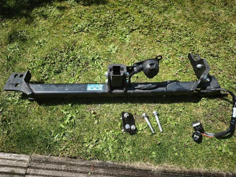 Range Rover Evoque 2011–2019 Detachable Towbar & 13-Pin Wiring Kit – Tow-Trust TL2VK