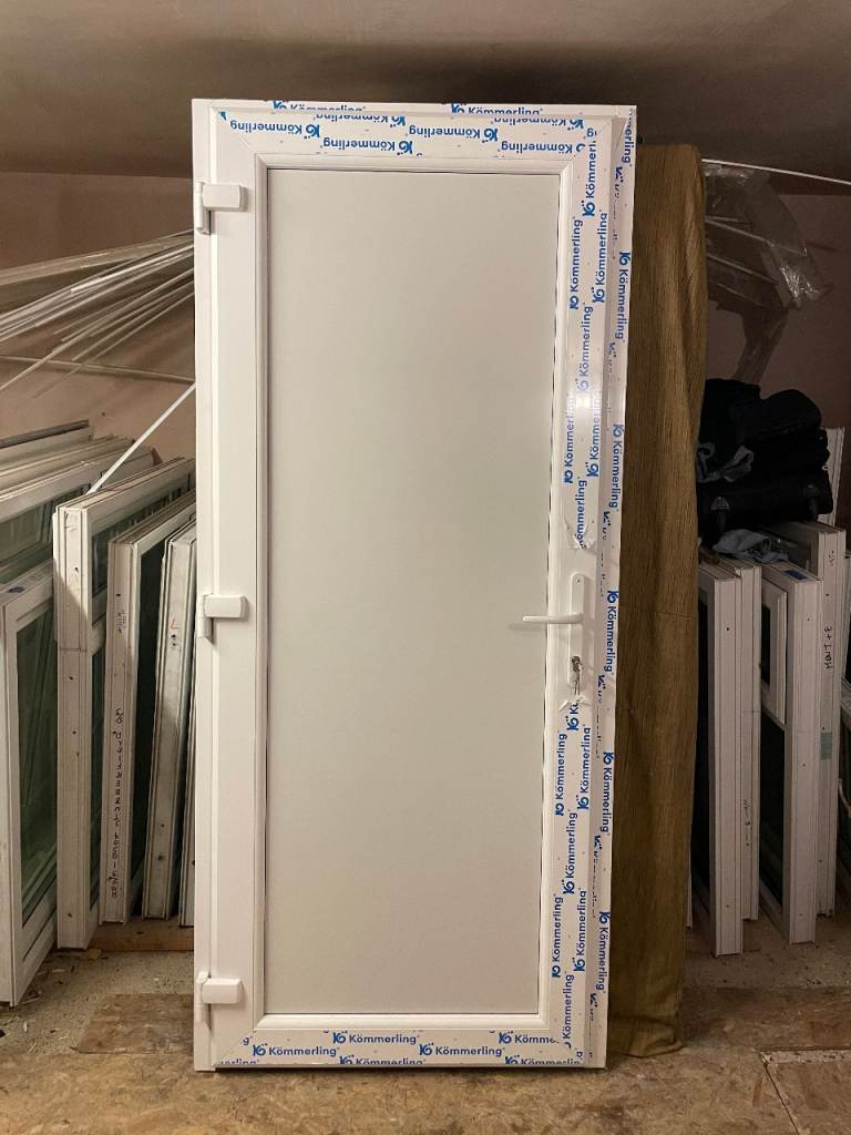 BRAND NEW UPVC DOOR 204.5 x 90 cm - UPVC REINFORCED PANEL DOOR  - 3 KEYS (REF: DX36)