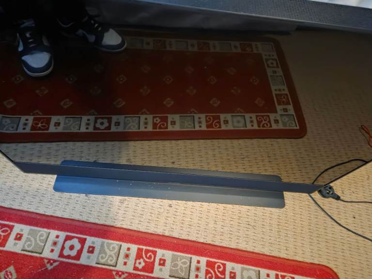 Sky glass tv 43 inch first edition