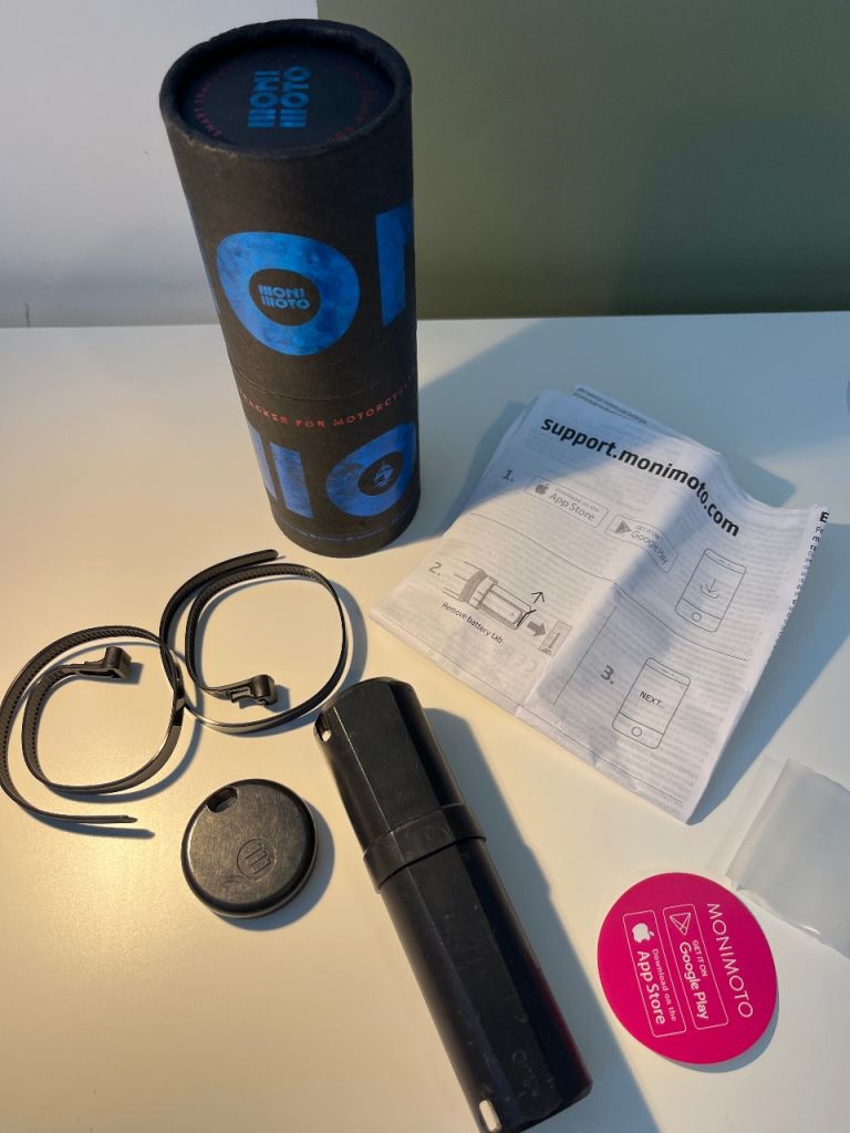 Monimoto 5 motorcycle tracker