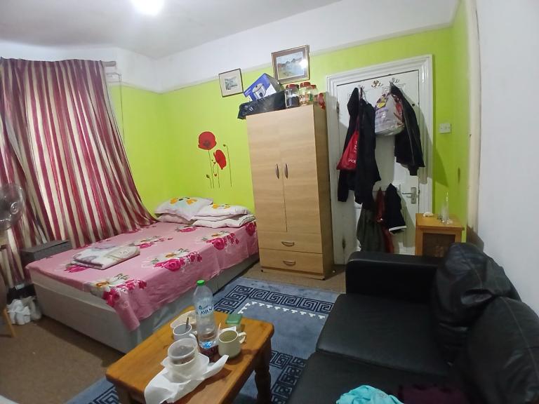 🏡 Spacious Single Room – All Bills Included – E7 (Upton Park)