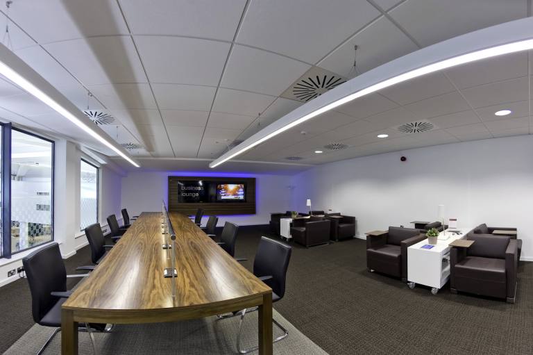 Beaconsfield - HP9 2SE \ Customisable Office Space for Up to 10 Desks
