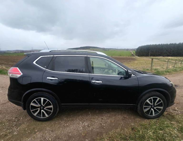 Nissan x-trail tekna 1.6