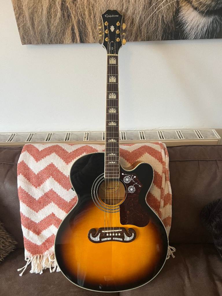 Epiphone EJ200SCE/VS acoustic guitar