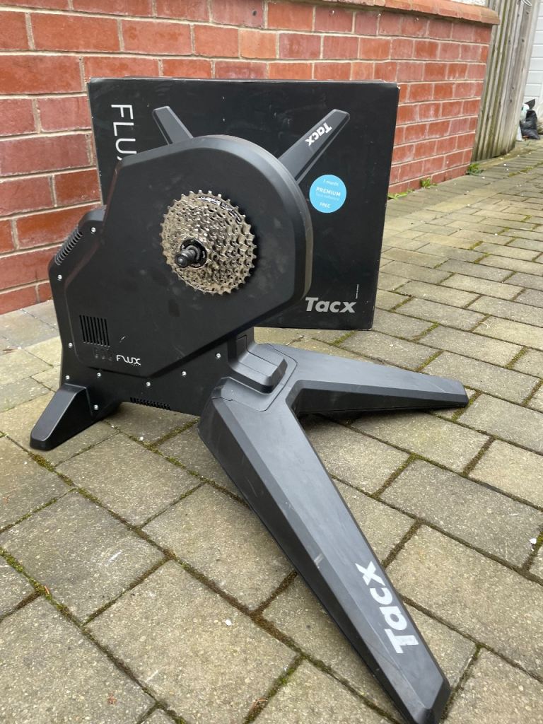 Tacx Flux Smart turbo trainer