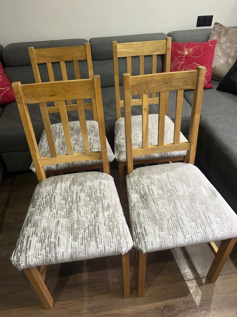 image for 4 x dining wood chairs 