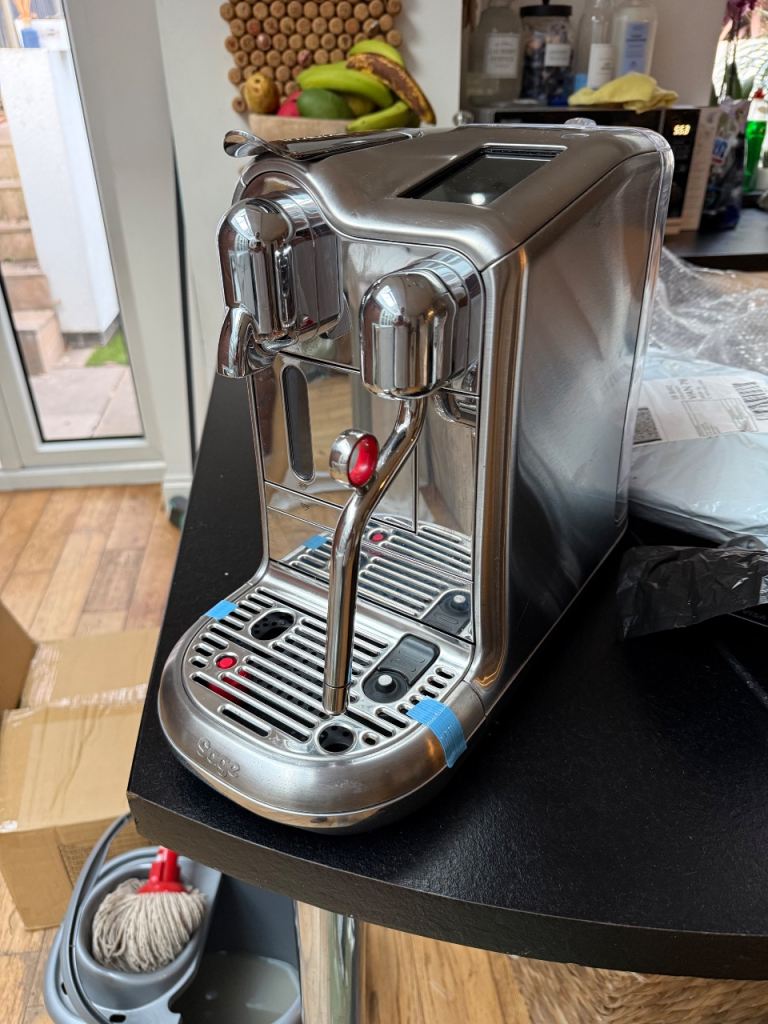 Nespresso Creatista Pro Coffee Machine - Stainless Steel, As Good As New
