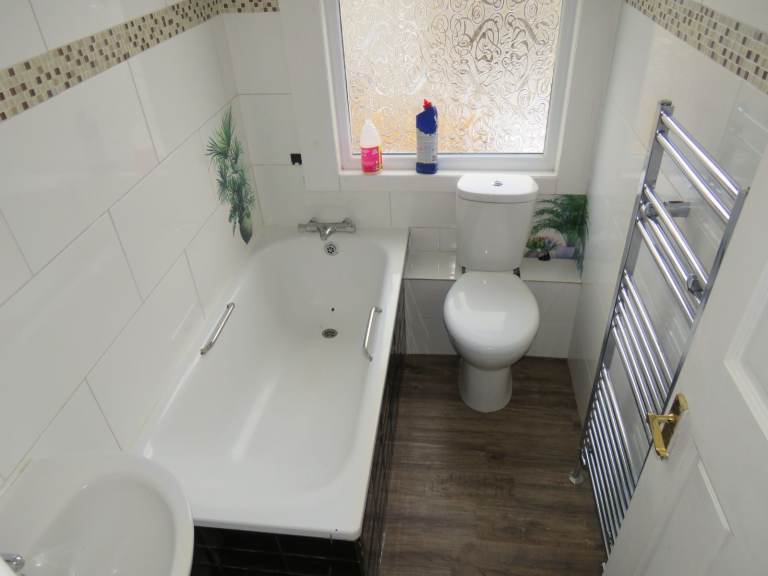 3 bedroom house for rent in Bedfont Feltham TW14 8HW