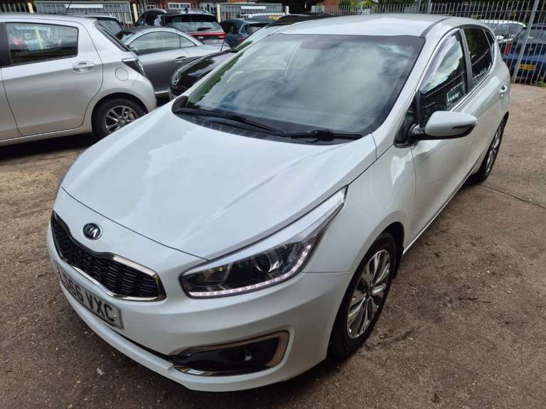 Kia Ceed 1.0T GDi ISG 3 5dr Petrol