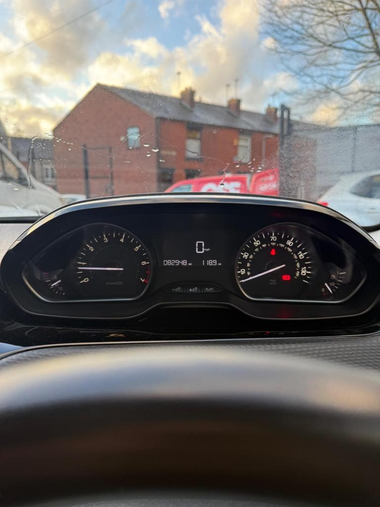 2015 Peugeot 208 1.2 PureTech 82 Active 5dr HATCHBACK PETROL Manual