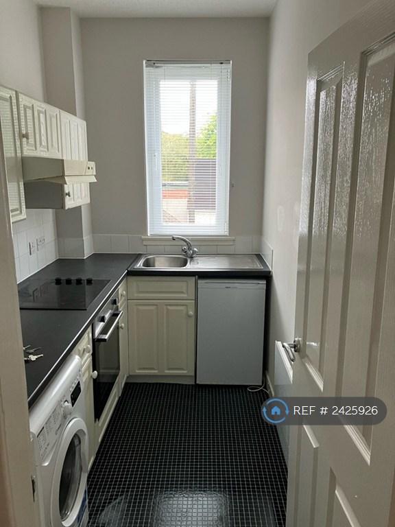 2 bedroom flat in Collier Street, Johnstone, PA5 (2 bed) (#2425926)