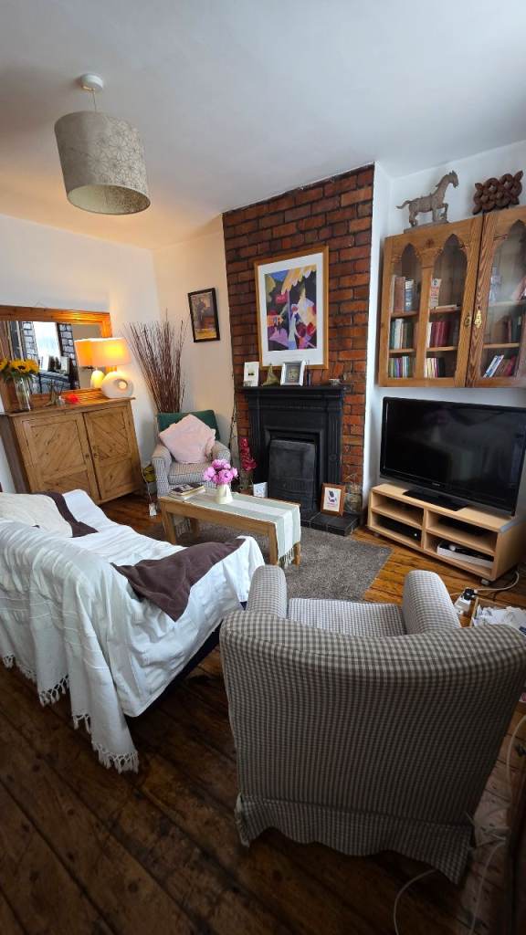 **Short or Long Term Room to Rent Close to City Centre