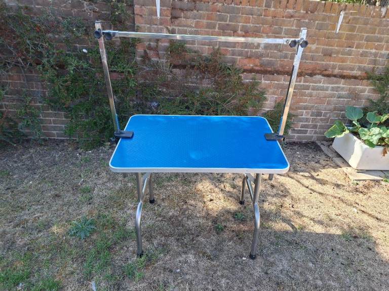 Pet Grooming table