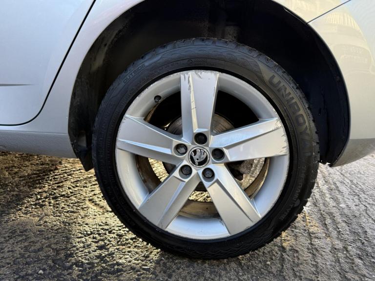 2015 Skoda Fabia 1.2 TSI SE L 5dr DSG HATCHBACK PETROL Automatic