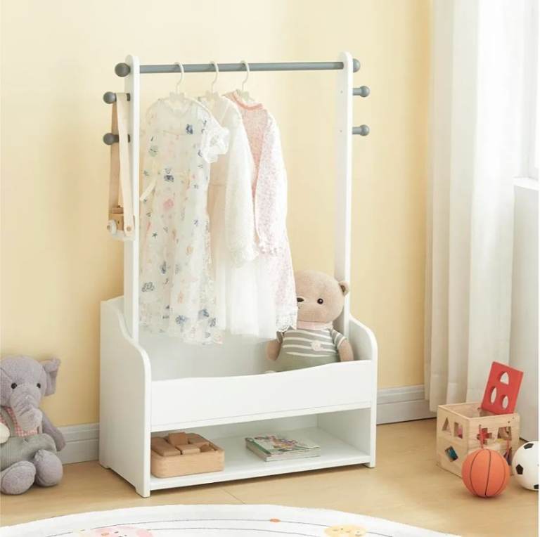 Kids wardrobe rail