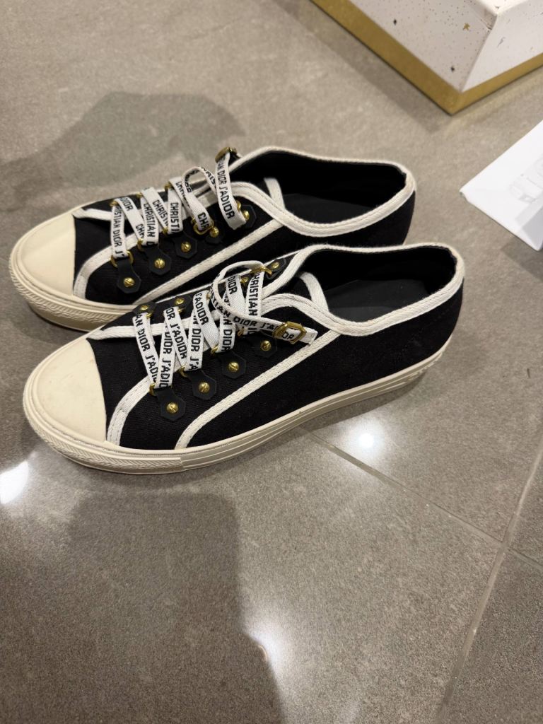 Classic black Dior low-top trainers Size 37 / UK 4
