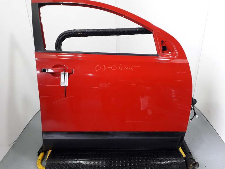 Nissan Qashqai Right Front Door O/S 2009-2015 Red Z10 5 Door Hatchback