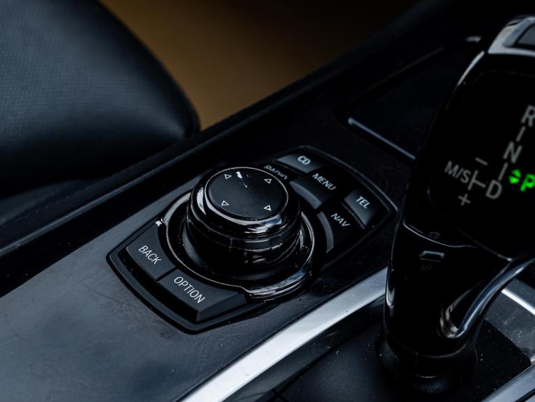 2010 BMW 7 Series 6.0 760Li V12 M Sport Steptronic Euro 5 4dr SALOON Petrol Automatic