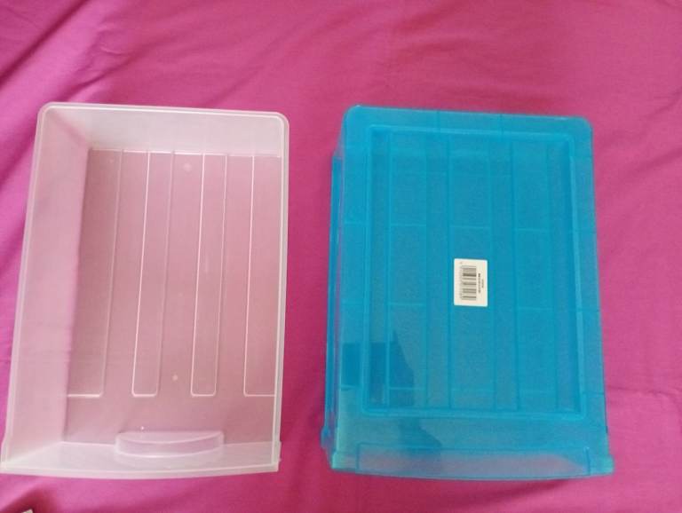 GIRLS' ITEMS - AGE 10/12 - 5 ITEMS - NEW COND, STILL TAGGED.