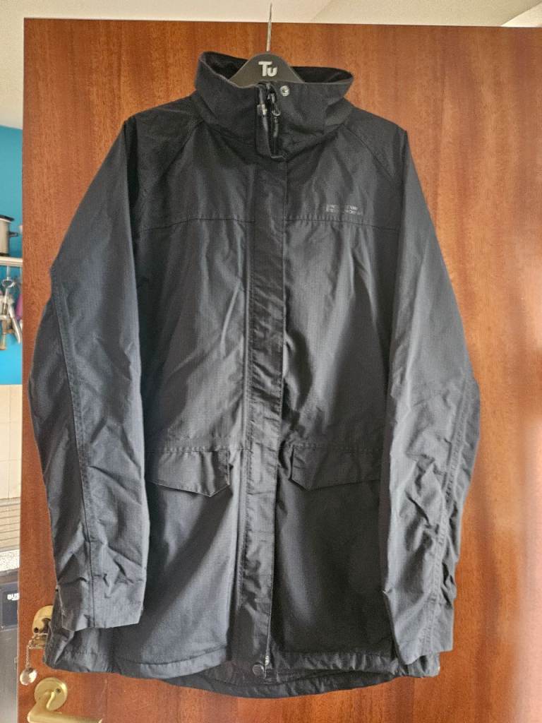Ladies navy jacket / coat by Mountain Warehouse size 12 - 14, £5