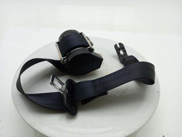 Volkswagen Golf Seat Belt Rear Right 2013-2020