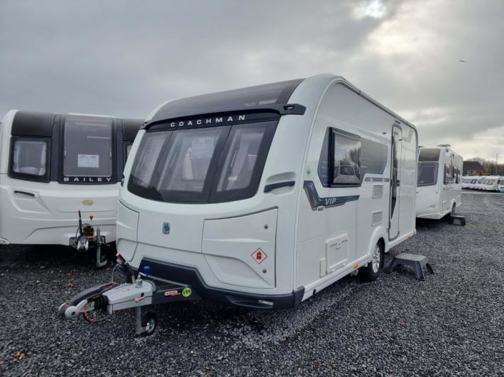 2019 Coachman VIP 460 Used Caravan