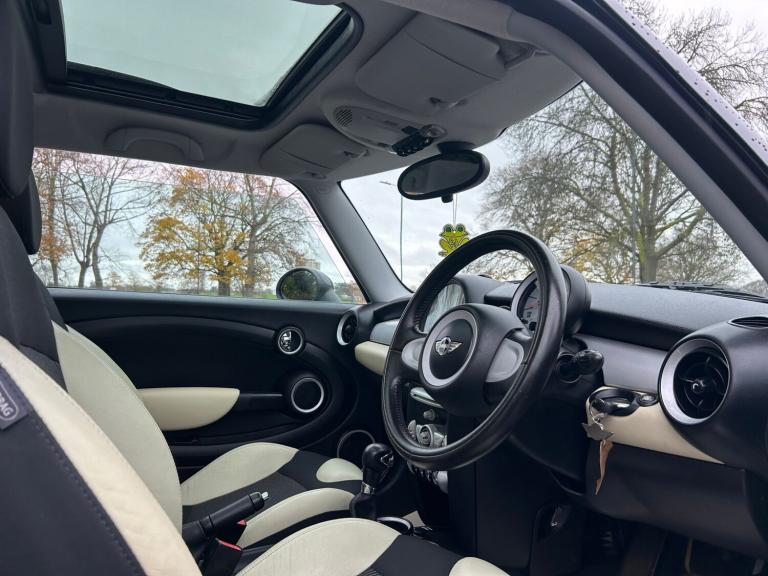 2010 MINI Clubman 1.6 Cooper [122] 5dr Auto ESTATE Petrol Automatic