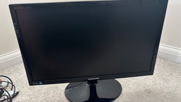 Samsung 22” SyncMaster Monitor – Tested & Working – DVI/VGA