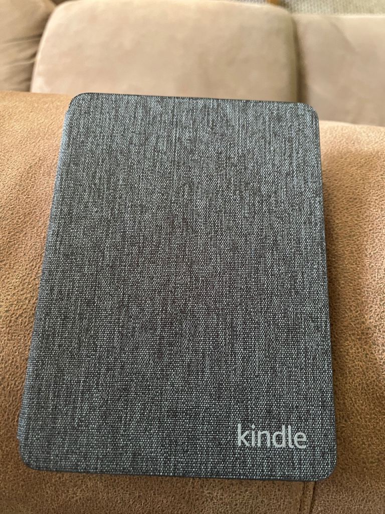 Kindle paperwhite & case BNWT Black
