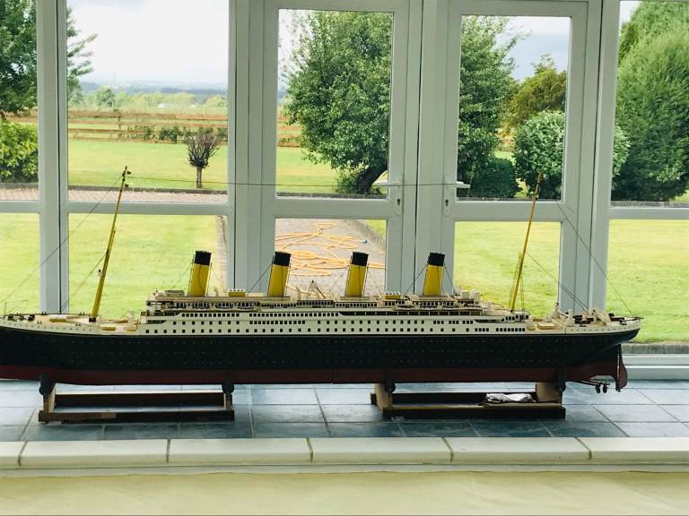 RMS TITANIC 11FT WORKING REPLICA MODEL