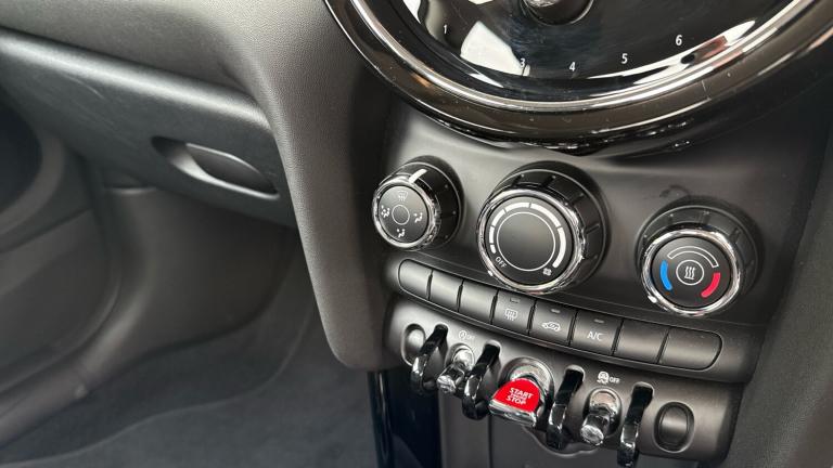 2022 MINI Hatch 1.5 Cooper Classic 3dr Petrol Hatchback Hatchback Petrol Manual