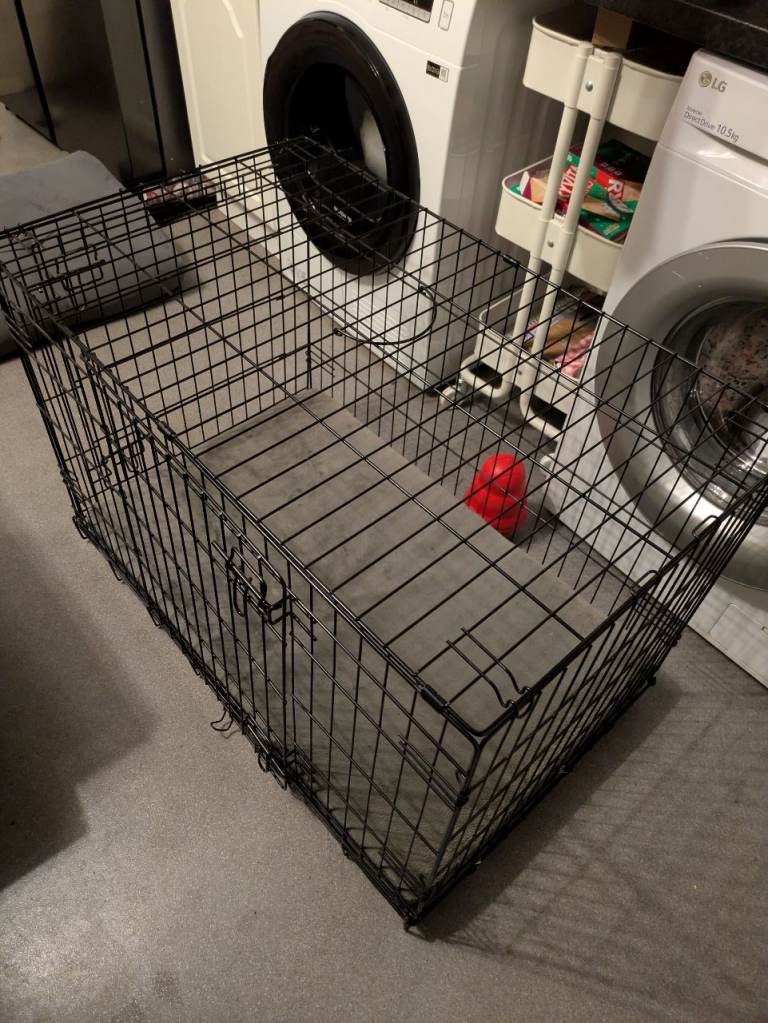 Dog Crate with foam mattress 