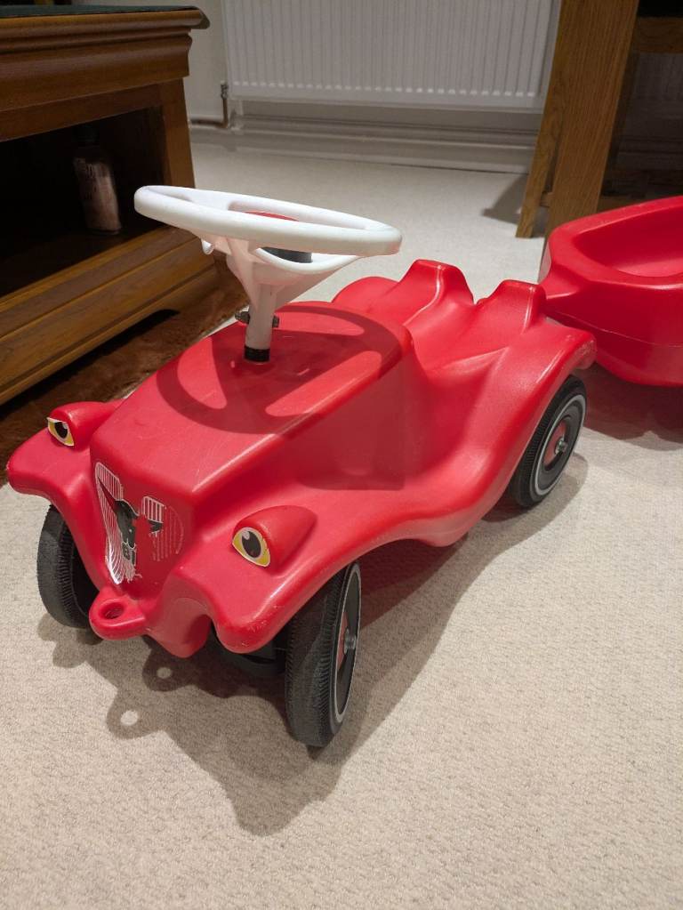  BIG Bobby Car Classic ride-on toy with trailer