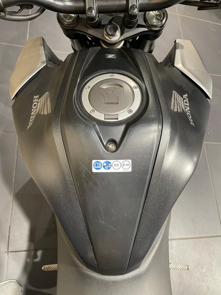 Honda CB125R NEO CBF125 in Dark Grey