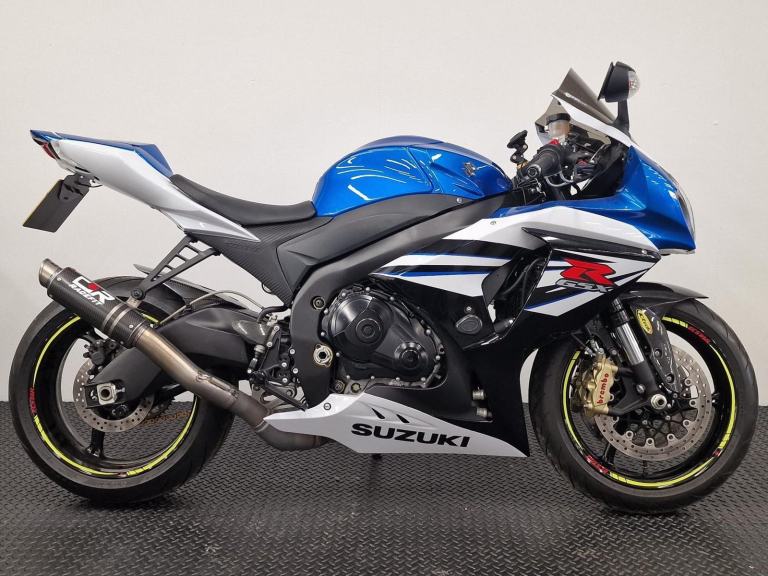 SUZUKI GSXR 1000 ** ASV LEVERS - RACEFIT EXHAUST - 12 MONTH MOT **