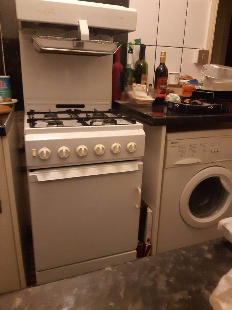 WHITE GAS COOKER WITH AN EYE LEVEL GRILL - MOST RELIABLE AND CLEAN LIKE NEW