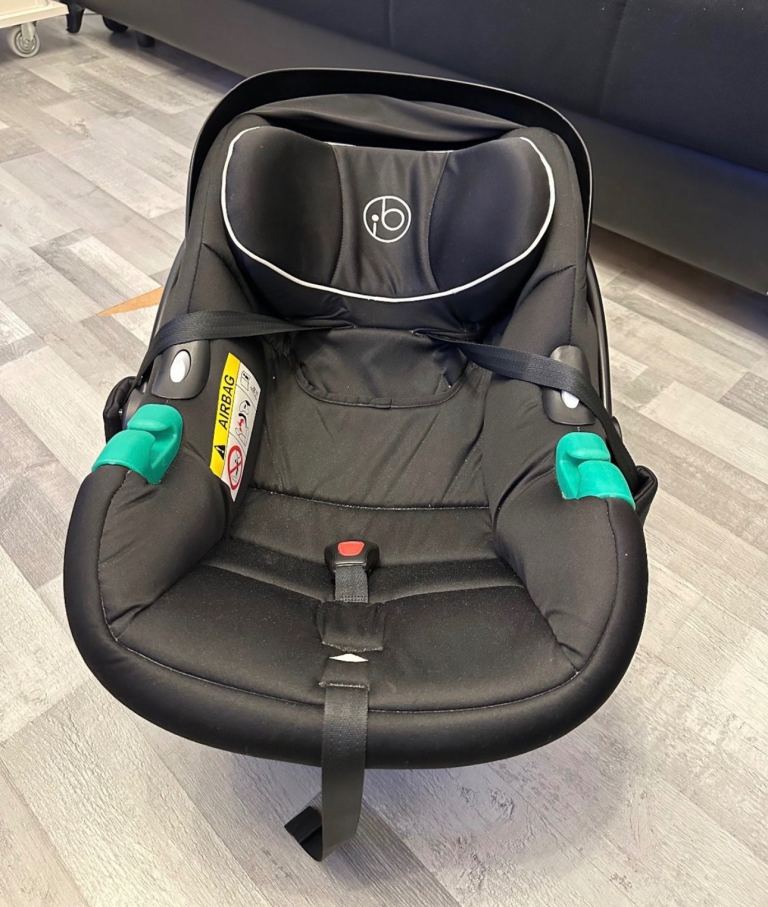 Ickle Bubba car seat & isofix base 