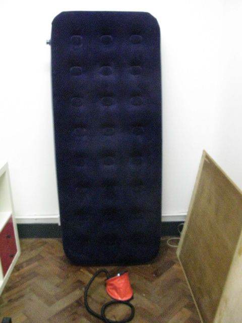 image for Single mattress Highlander Airbed with foot pump