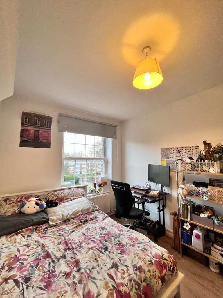 DOUBLE BEDROOM IN BRIXTON