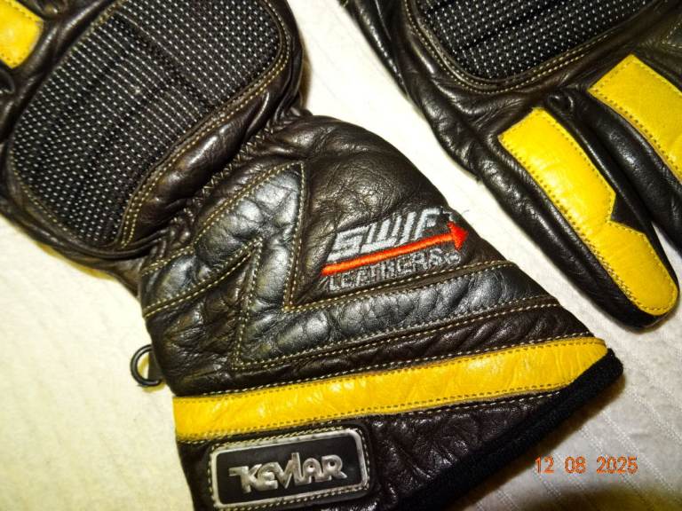 image for Swift Leathers Motorcycle Gloves