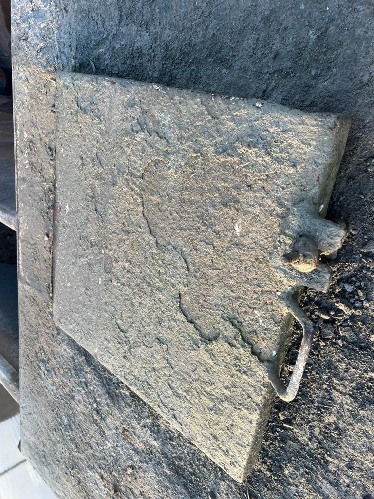 Renault C (C) 430 8x4 , BAYLYNX VOLUMETRIC MIXER JUST ARRIVED . CALL FOR DETAILS