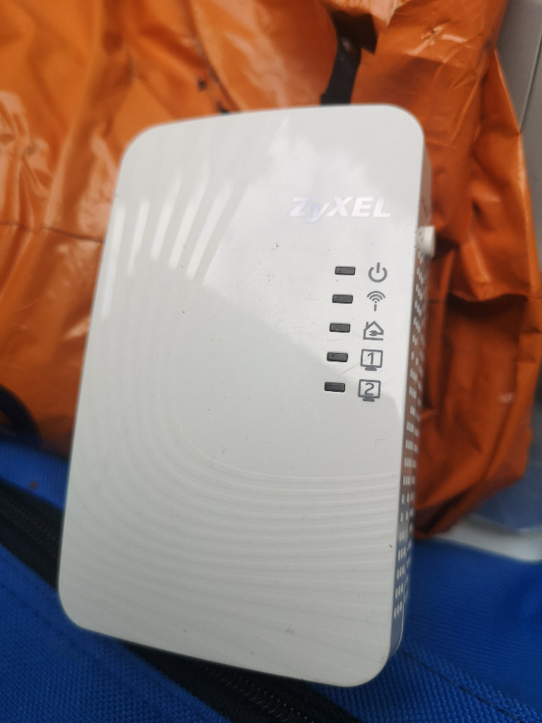 zyxel pro software wifi router repeater access point, shops, bars, cafes