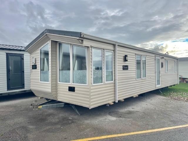 2011 BK GROSVENOR 37X12X2 OFFSITE STATIC CARAVAN DOUBLE GLAZED CENTRAL HEATED