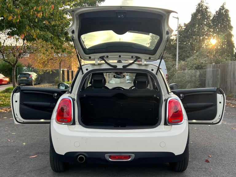 2014 MINI Hatch 1.5 Cooper D 3dr HATCHBACK Diesel Manual