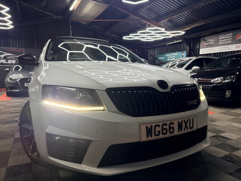 2017 Skoda Octavia 2.0 TDI CR vRS 5dr HATCHBACK Diesel Manual
