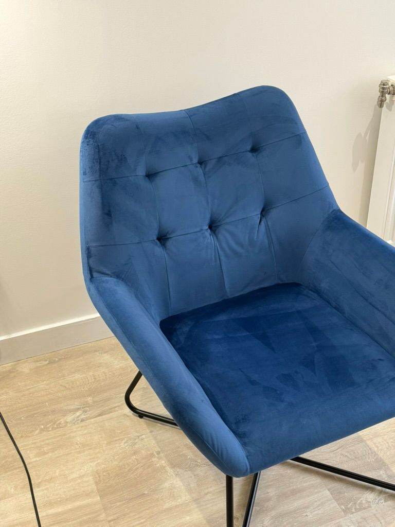 Blue Chair with Velvet effect