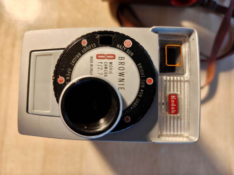 Kodak Brownie 8 Movie Camera f2.7 model Un tested
